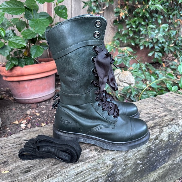 Dr Martens Triumph 1914 Black Floral Moto Boots Women's US UK